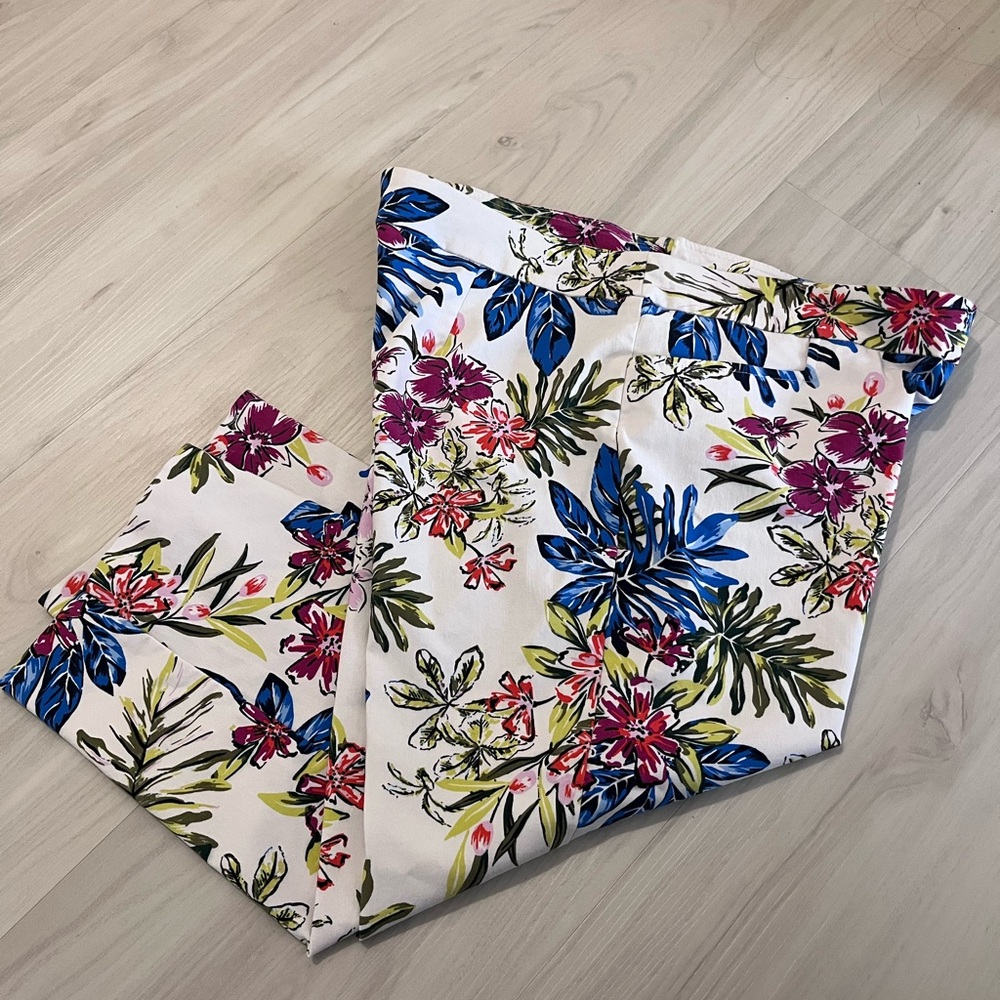 Time and Tru Women’s Tropical Print Pants